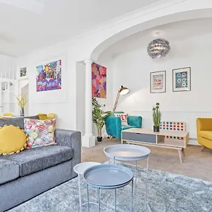 The Old Brewery House - By My Getaways - Free Parking , Brighton United Kingdom